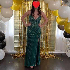 Ellie Wilde 2022 Emerald Green Prom Dress